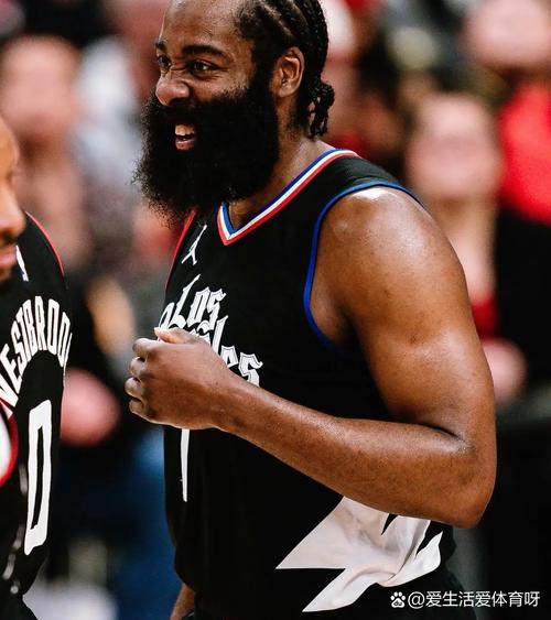 联赛杯进4强后阿森纳赛程压力山大，新年后40天内踢12场（闯入联赛杯四强，阿森纳赛程告急：新年后40天12战）