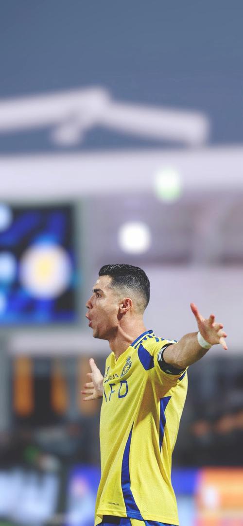 4次超越因扎吉，姆巴佩是欧冠客场戴帽次数最多的球员（四度力压因扎吉，姆巴佩成欧冠客场帽子戏法次数最多的球员）