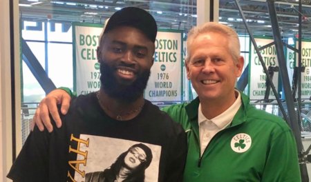 拜仁德甲前11轮拿到31分，追平历史同期最佳纪录（拜仁德甲开局11轮31分，追平历史同期最佳纪录）