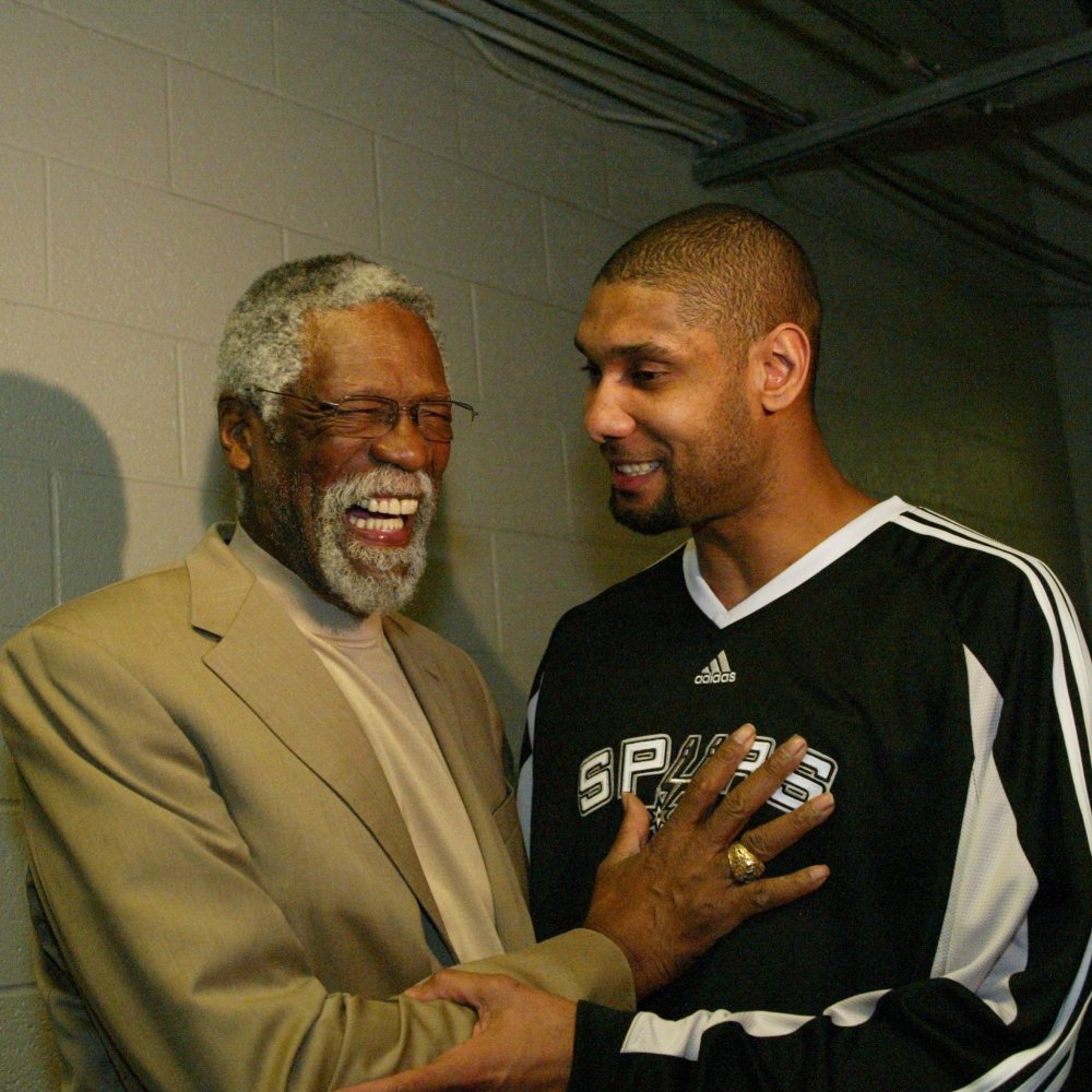 埃泽：丁丁是高水平足球思想家，这类球员是我自幼仰望的榜样（埃泽：丁丁拥有顶级足球智慧，这类球员从小便是我敬仰的典范）