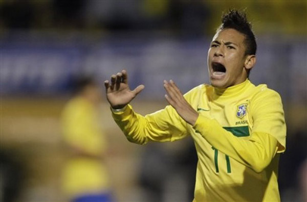 恒大足校3-1逆转申花，提前一轮夺得U15精英联赛冠军（3-1完成逆转！恒大足校提前一轮加冕U15精英联赛冠军）