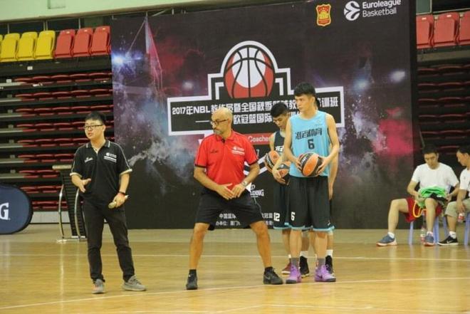 意杯半场：贝内德扎克、罗破门，博洛尼亚1-1帕尔马（意大利杯半场战报：贝内德扎克与罗建功，博洛尼亚1-1战平帕尔马）