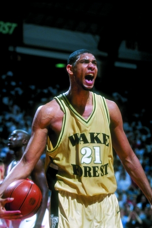 那不勒斯再遭打击！拉赫马尼、霍伊伦本轮联赛双双受伤离场（那不勒斯雪上加霜：拉赫马尼与霍伊伦本轮联赛接连伤退）