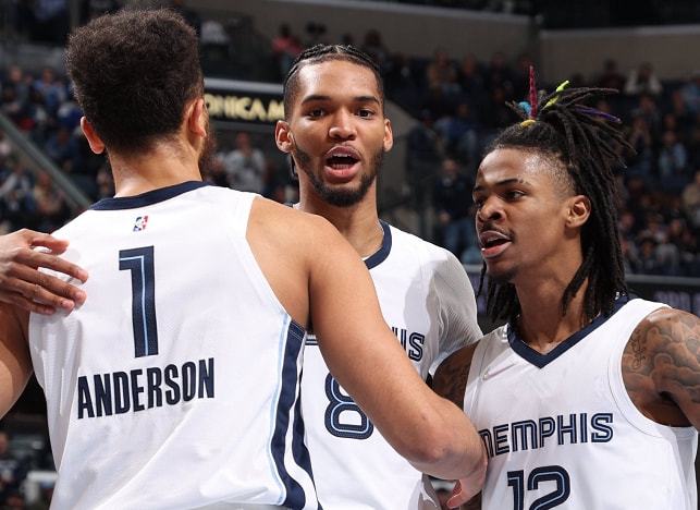 实况足球：又送高光+精选啦! 新普拉蒂尼登场!（实况足球：高光与精选再度来袭，普拉蒂尼新卡亮相！）