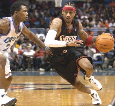 意外！申花下赛季外援将大换血，斯卢茨基四嫡系都被放到离队名单（出人意料：申花下季外援将迎大清洗，斯卢茨基四名爱将悉数被列入离队名单）