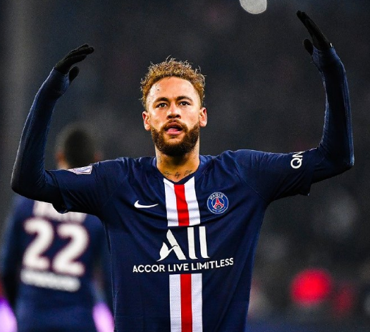 巴林U17vs中国U17：邝兆镭、万项首发，周雨诺、何思凡出战（巴林U17迎战中国U17：邝兆镭、万项首发，周雨诺、何思凡登场）