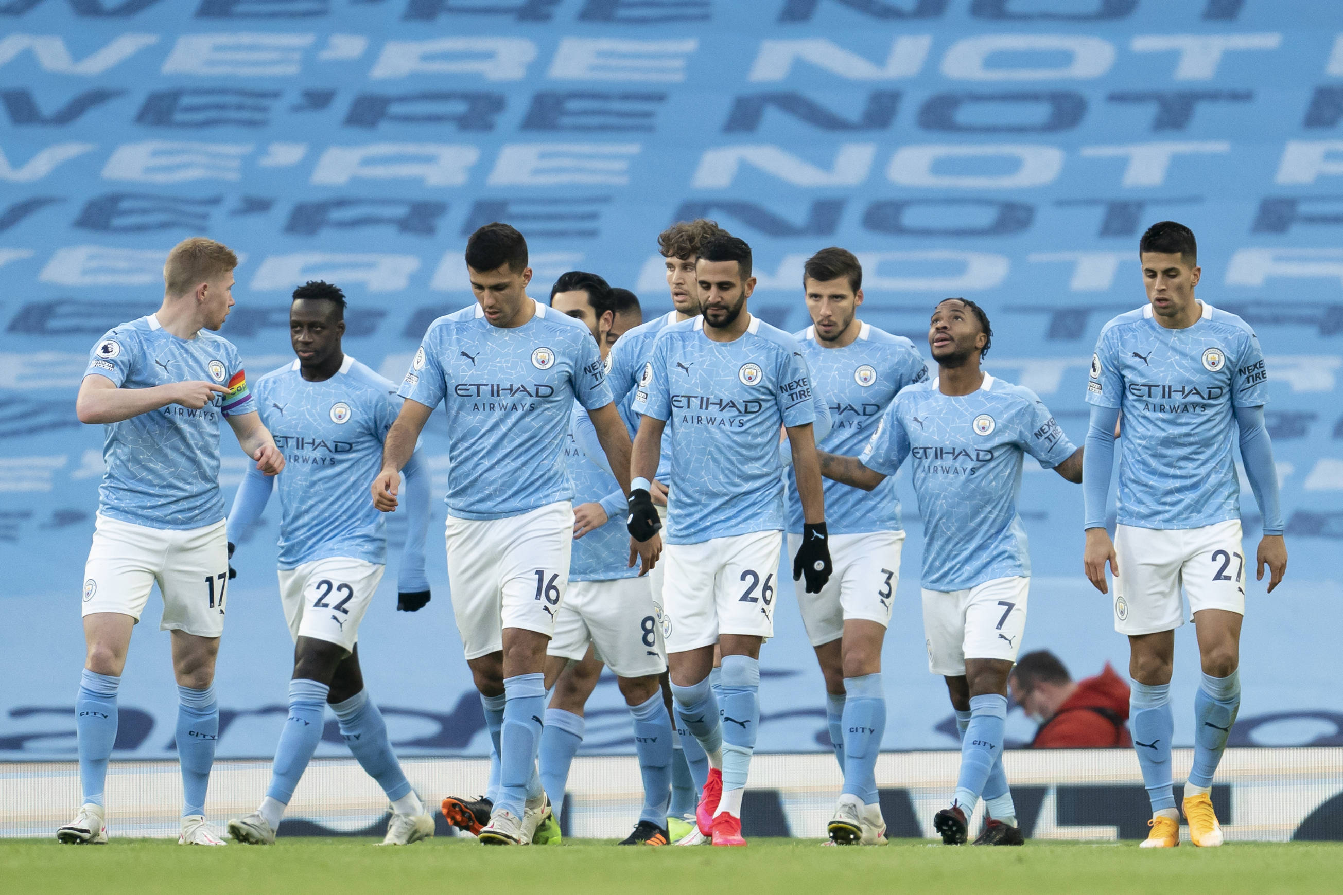 科尔：库里+巴特勒+追梦+穆迪+波斯特将继续作为固定首发（科尔：库里、巴特勒、追梦、穆迪、波斯特继续锁定首发席位）