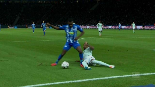 路易斯-迪亚斯导致阿什拉夫受伤，摩洛哥记者：你是个罪犯（阿什拉夫受伤引风波，摩洛哥记者痛斥路易斯-迪亚斯：你是个罪犯）