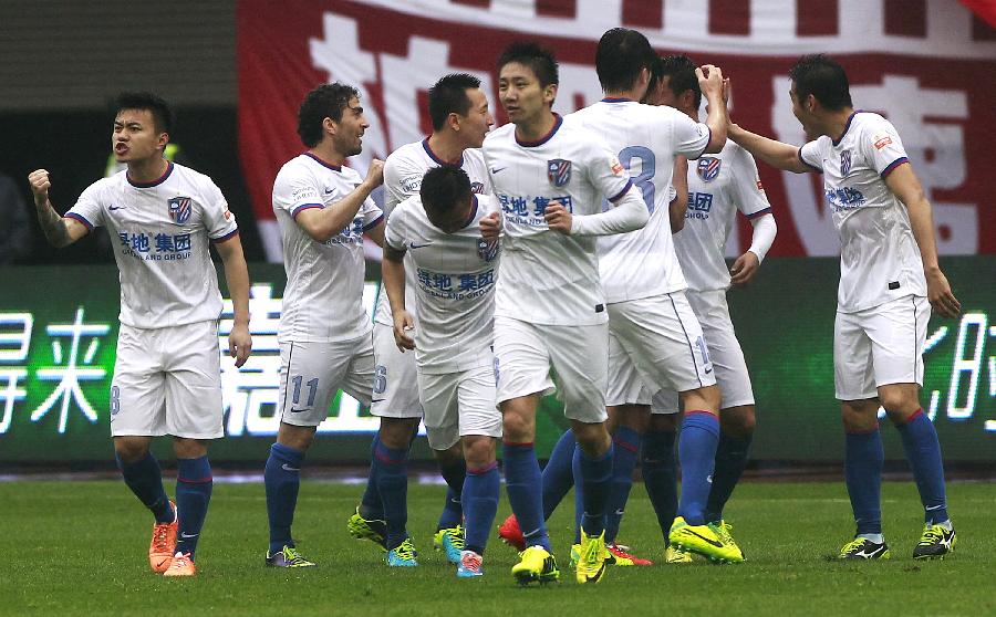 关于快船补强的两笔交易方案，他俩能帮助哈登拿生涯首冠吗（快船两大补强交易方案曝光：这两人能否助哈登冲击生涯首冠？）