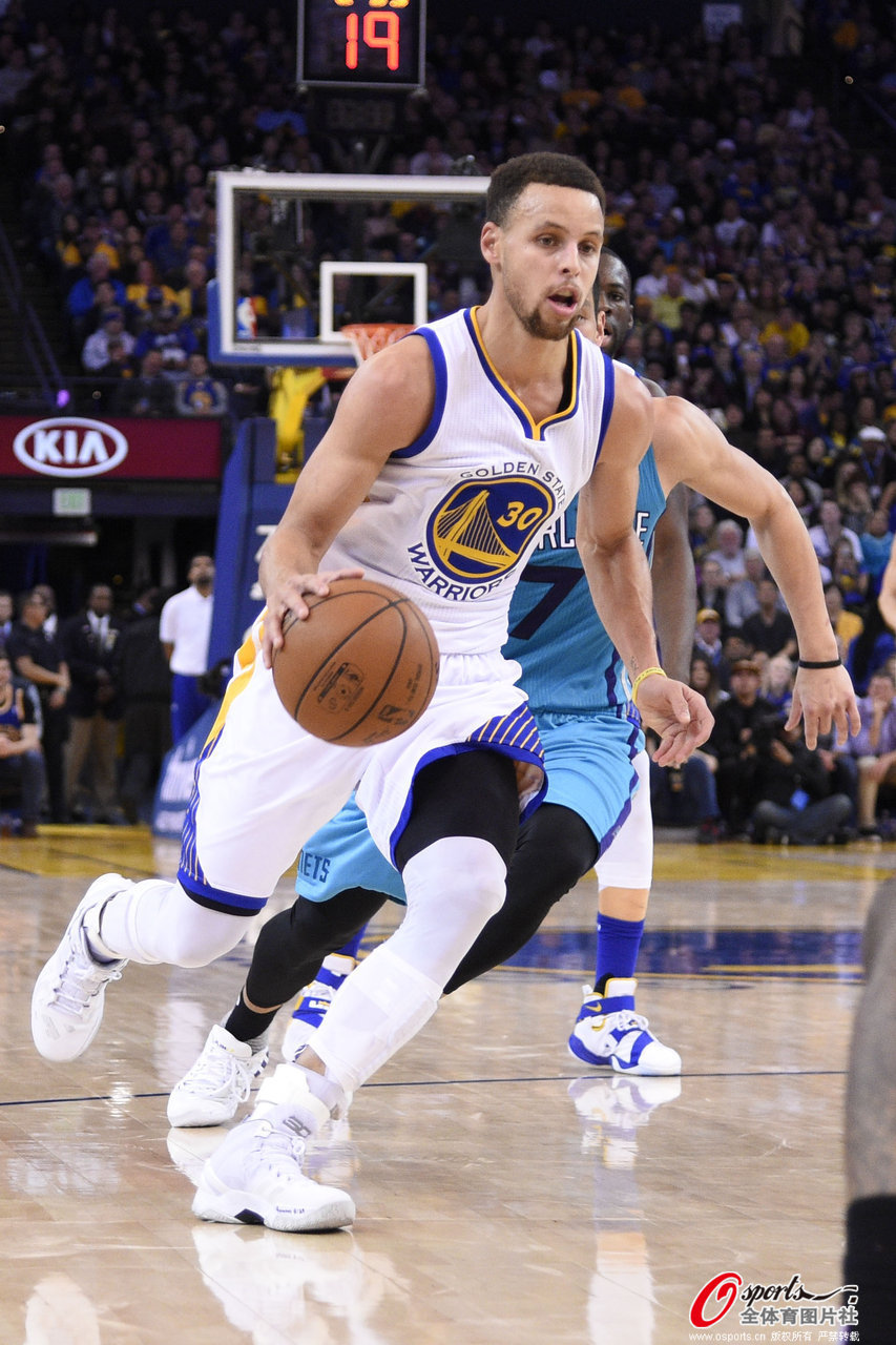 保罗和快船分道扬镳后，湖人接盘？（保罗与快船分手后，湖人成为下家？）