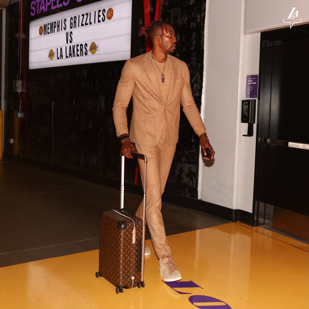 中超比赛精彩回放：上海海港绝杀山东,（中超战况回顾：上海海港读秒绝杀山东）