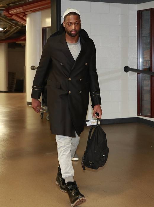 艾维：远离赛场11个月太过漫长 重新回归与队友并肩作战感觉不同（艾维感慨：离开赛场11个月太漫长，回归后与队友并肩作战的感觉已不同）