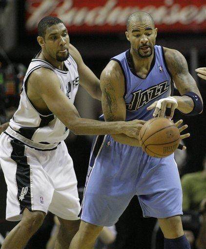 每体：巴萨仍在关注凯恩，等待他和拜仁的最终动向（每体：巴萨继续关注凯恩，静候他与拜仁的最终抉择）