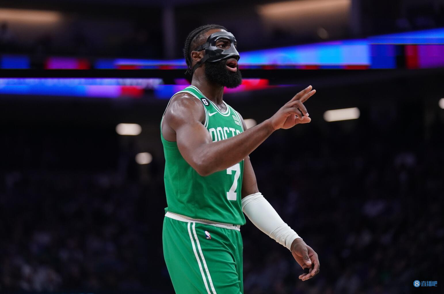 斯洛文尼亚依靠核心发挥晋级（核心发威助斯洛文尼亚晋级）