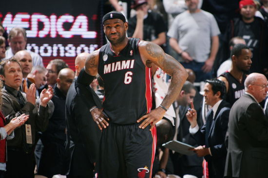 世体：若克里斯滕森伤超四个月，巴萨可利用伤病特例签约新援（西媒：克里斯滕森若伤停超过4个月，巴萨可动用伤病特例引援）